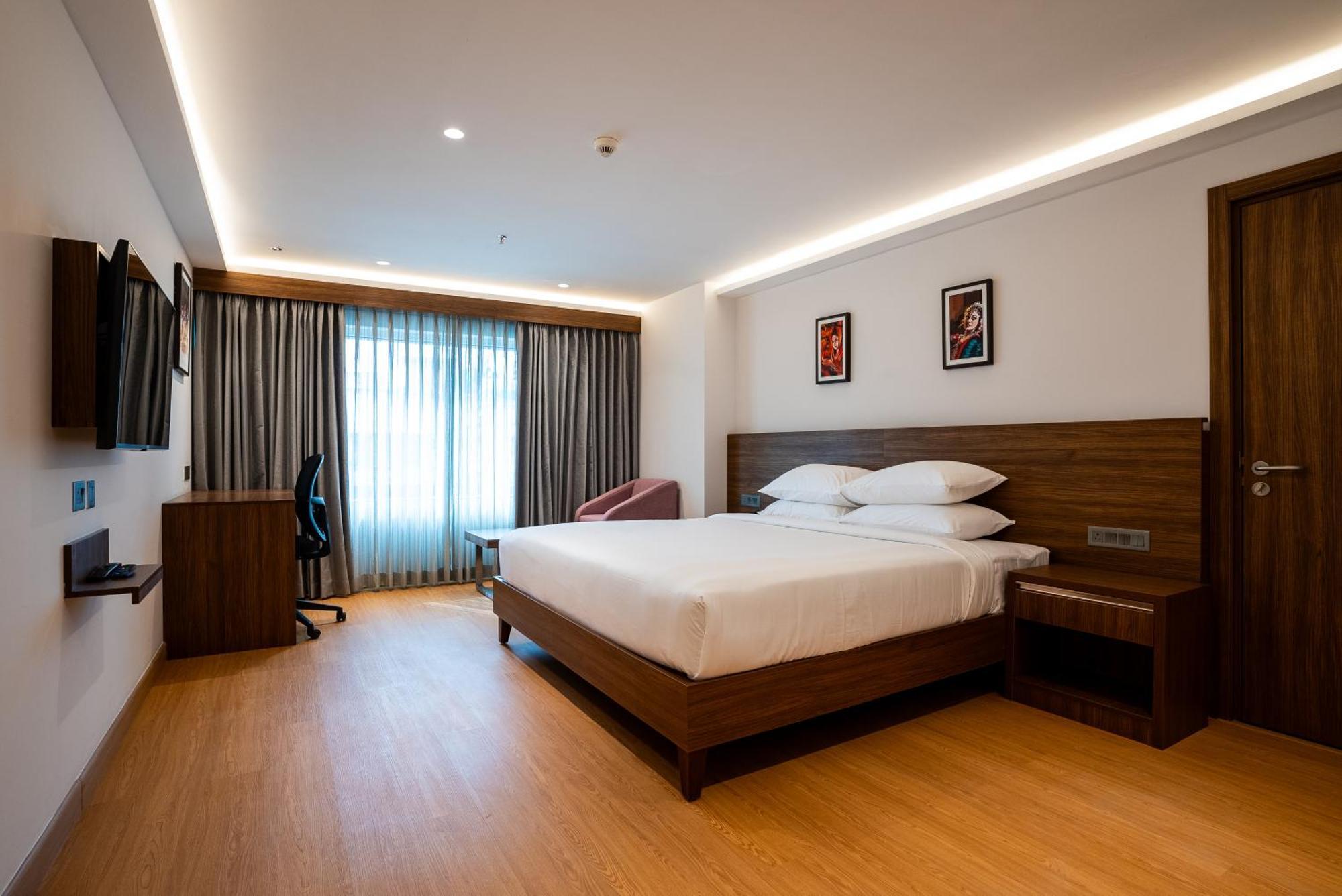 Lilac Hotel Guruvāyūr Екстериор снимка