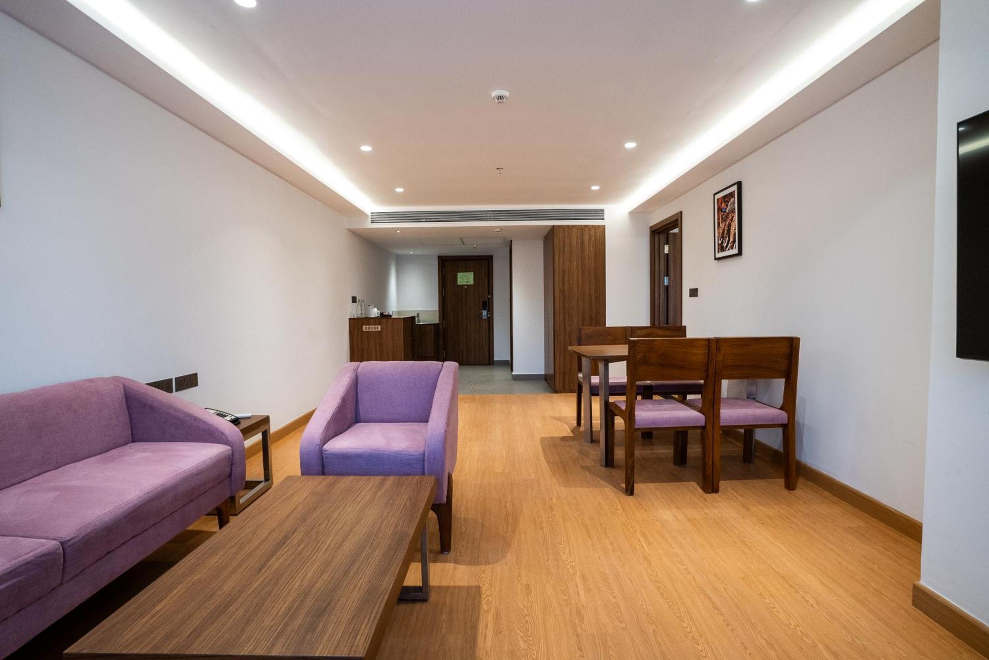 Lilac Hotel Guruvāyūr Екстериор снимка