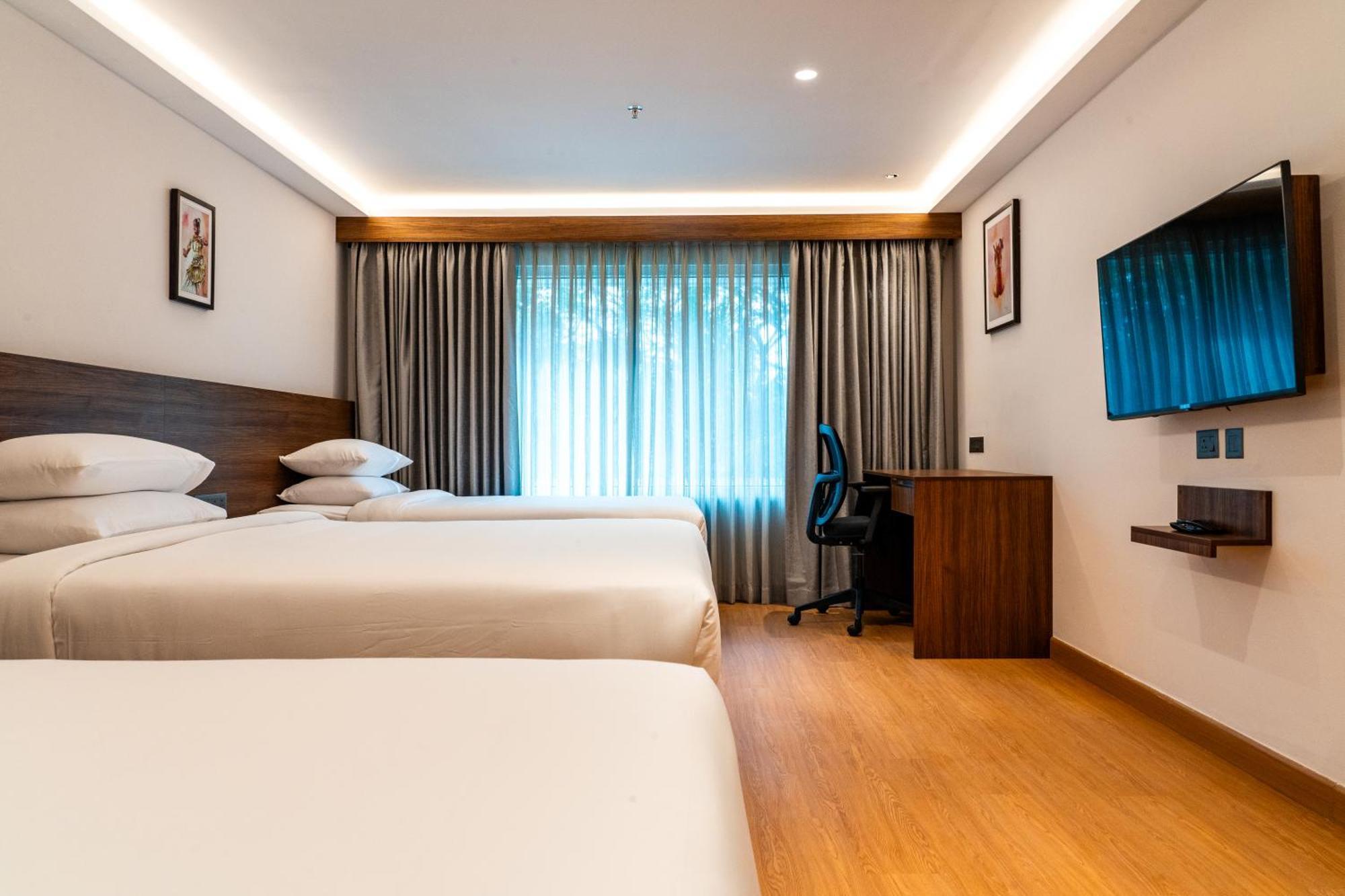 Lilac Hotel Guruvāyūr Екстериор снимка