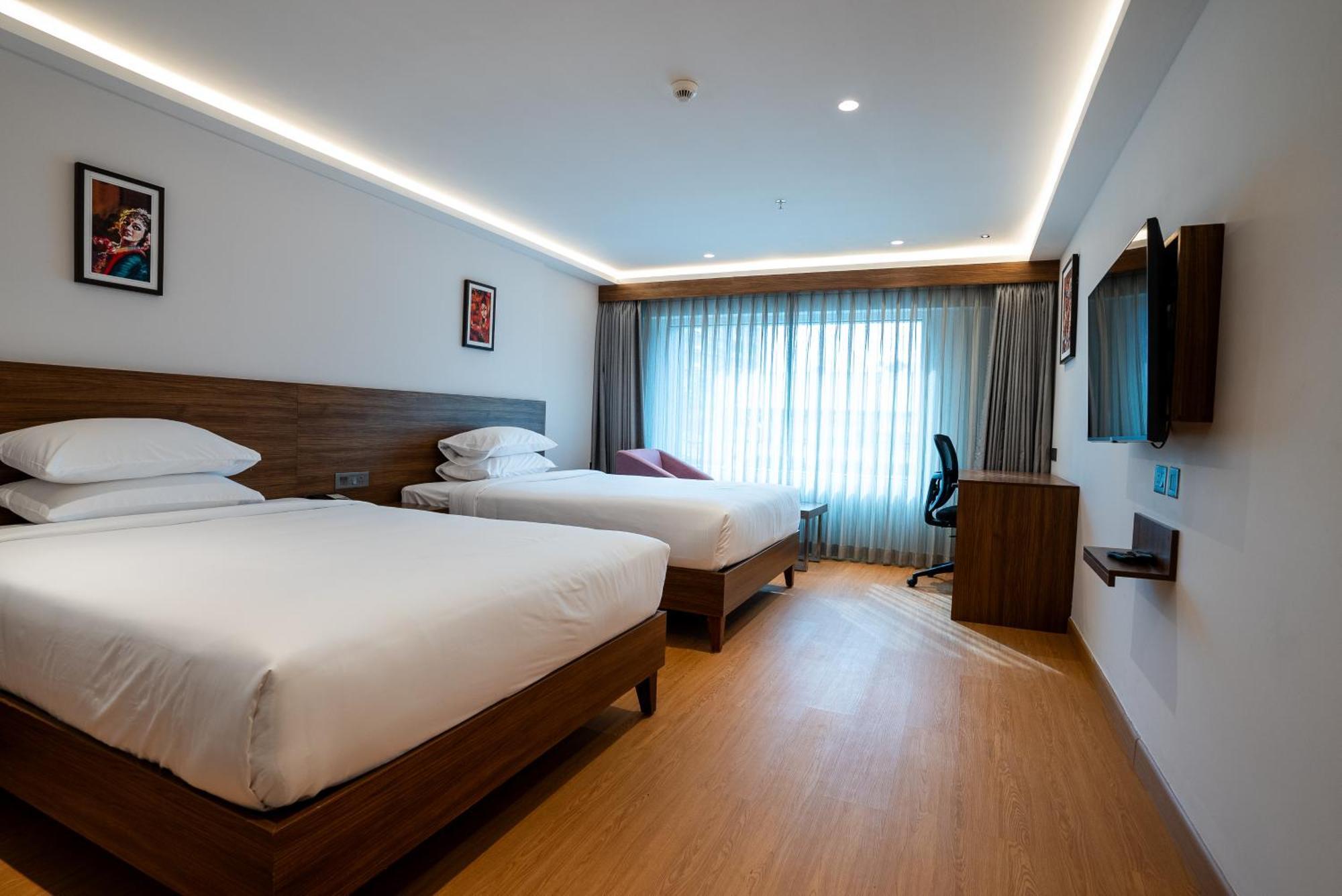 Lilac Hotel Guruvāyūr Екстериор снимка