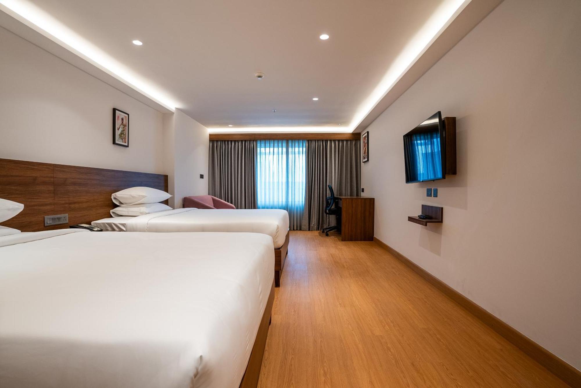 Lilac Hotel Guruvāyūr Екстериор снимка