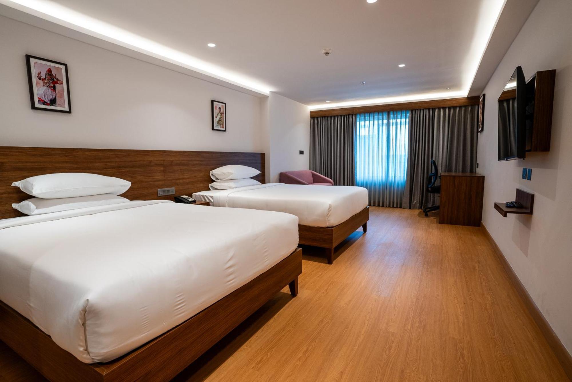 Lilac Hotel Guruvāyūr Екстериор снимка