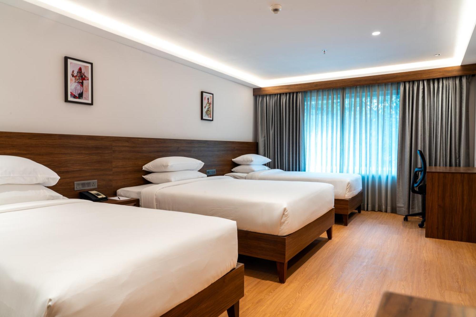 Lilac Hotel Guruvāyūr Екстериор снимка