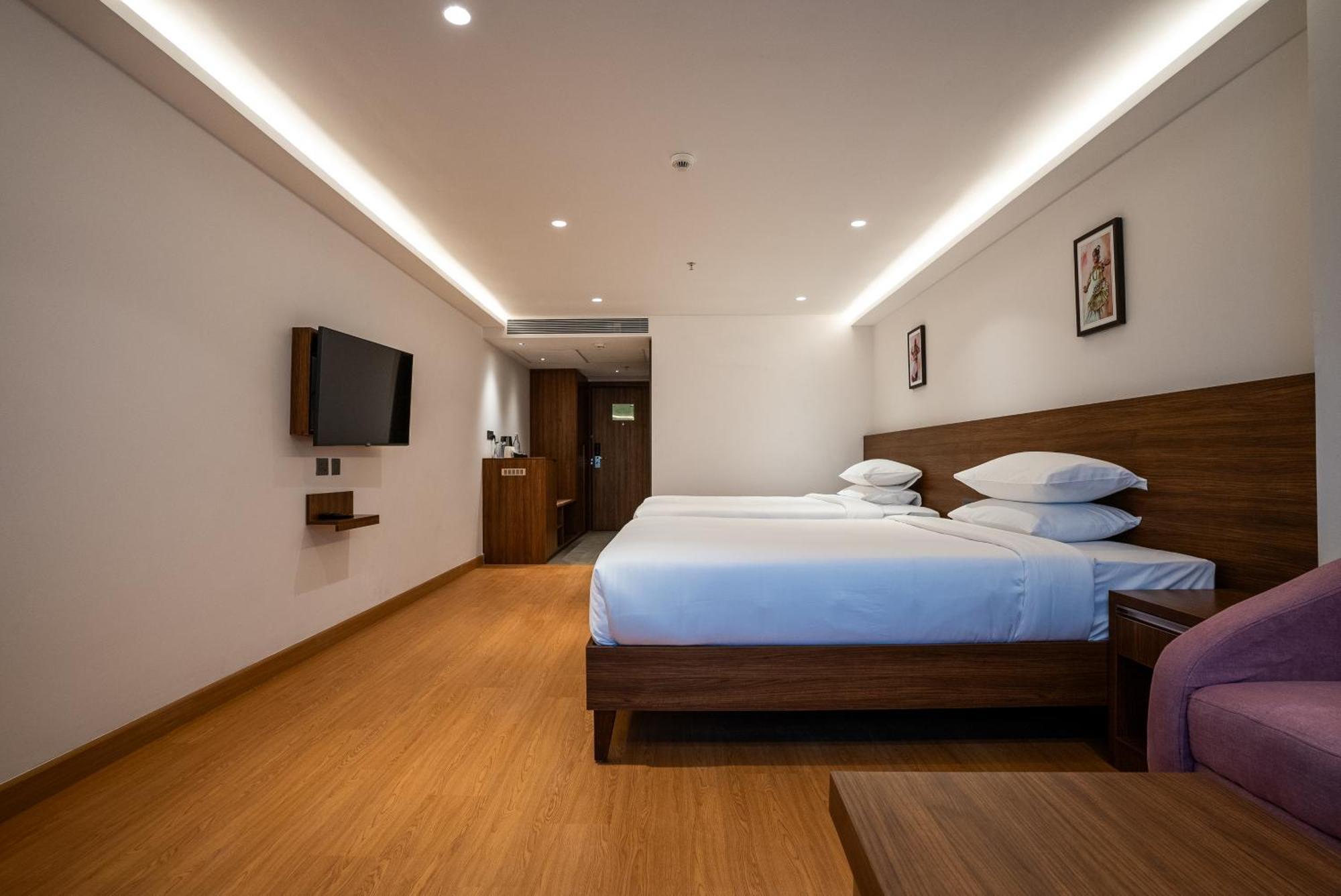 Lilac Hotel Guruvāyūr Екстериор снимка
