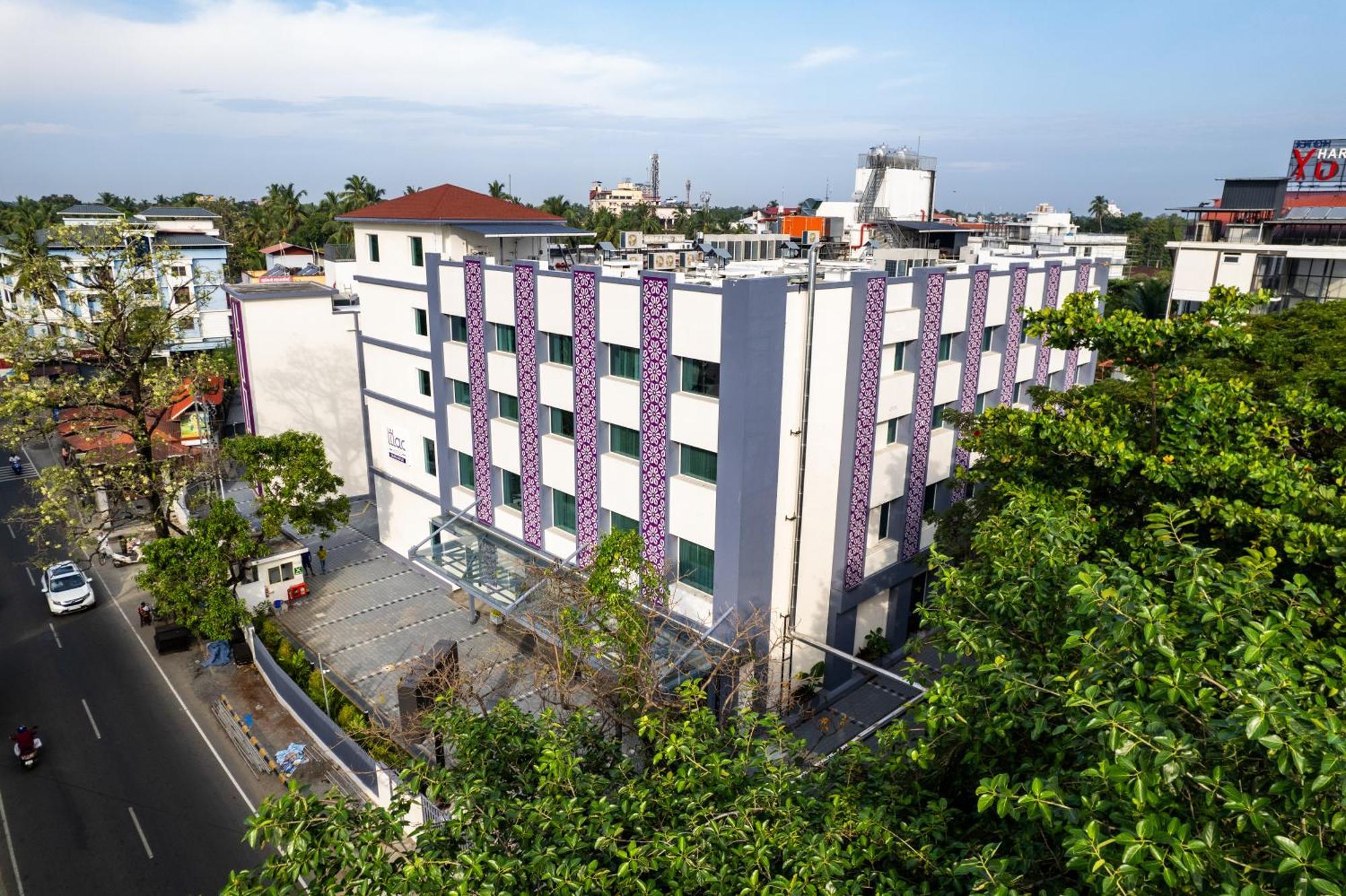 Lilac Hotel Guruvāyūr Екстериор снимка